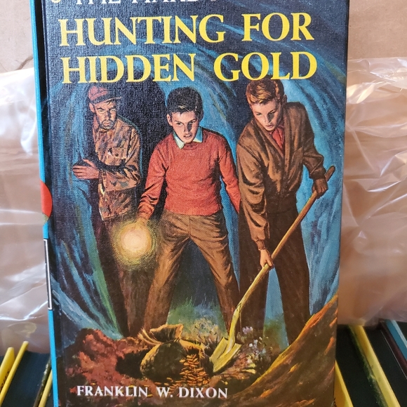 Hardy Boy Books - Picture 3 of 10